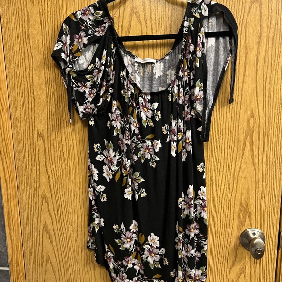 Ladies shirts, 2XL - Picture 4 of 5